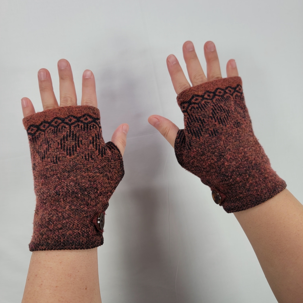 Catherine Andre Knit Finger gloves mittens